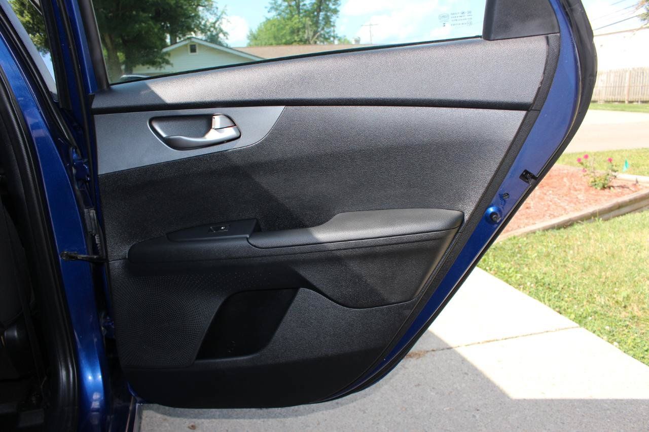 Used 2020 Kia Forte LXS FWD image 30
