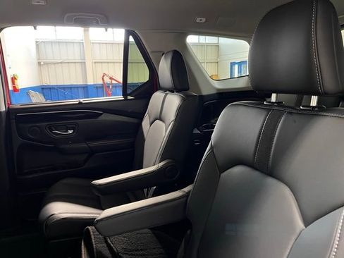 Used 2024 Honda Pilot EX-L image 17