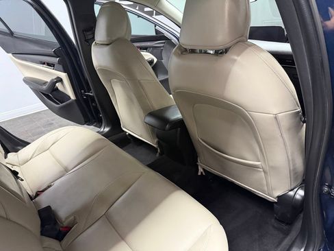 Used 2023 MAZDA MAZDA3 s FWD image 48