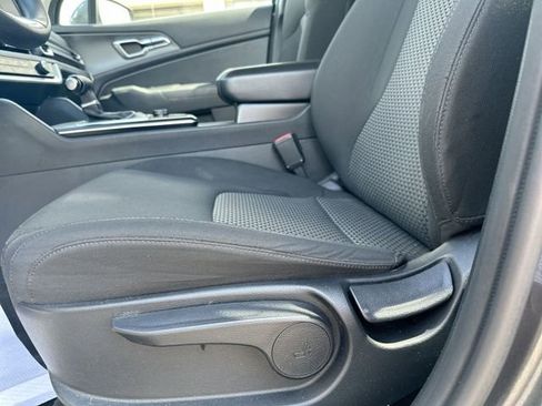 Certified 2023 Kia Sportage LX image 16