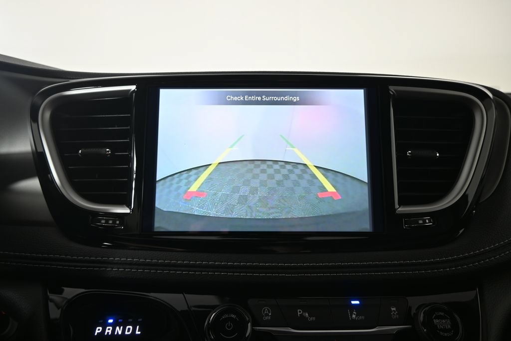 New 2027 Chrysler Pacifica Select AWD/4WD image 30