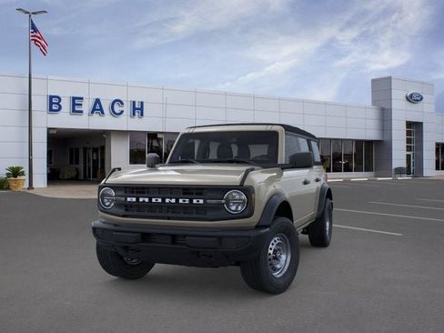 New 2025 Ford Bronco 4-Door AWD/4WD image 2