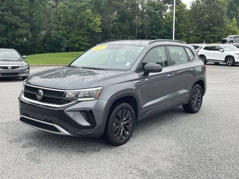 Certified 2024 Volkswagen Taos S FWD image 4
