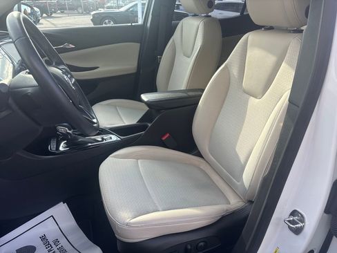 Used 2023 Buick Encore GX Select image 13