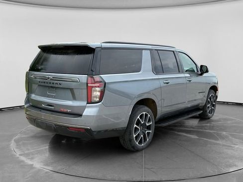 Used 2022 Chevrolet Suburban RST w/ Luxury Package AWD/4WD image 3