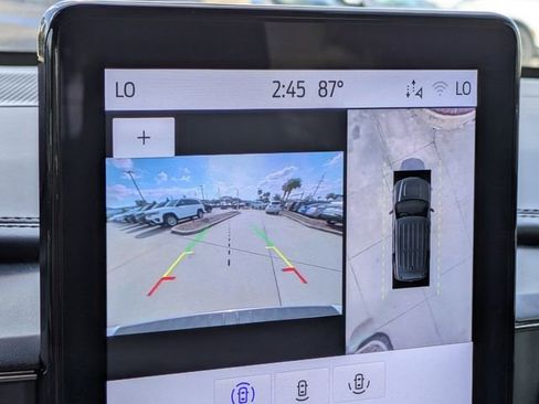 Used 2022 Ford Explorer Platinum w/ Technology Package image 25