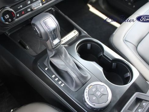 New 2025 Ford Bronco Outer Banks image 13