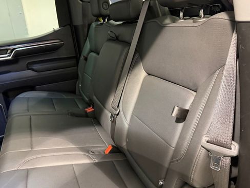 Used 2023 Chevrolet Silverado 1500 LTZ image 24