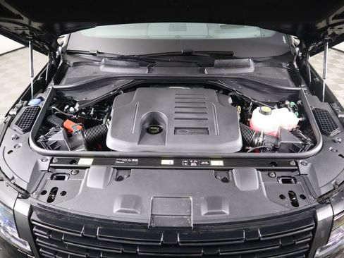 New 2026 Land Rover Range Rover Long Wheelbase SE image 31