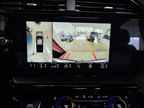 Used 2025 GMC Sierra 2500 AT4 w/ AT4 Premium Plus Package image 26