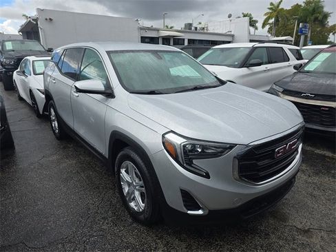 Used 2018 GMC Terrain SLE image 2