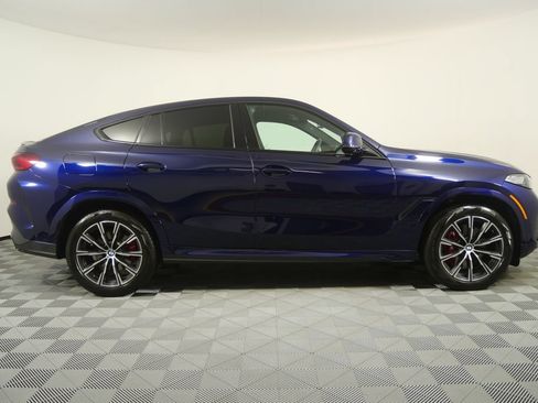 Certified 2026 BMW X6 xDrive40i AWD/4WD image 2
