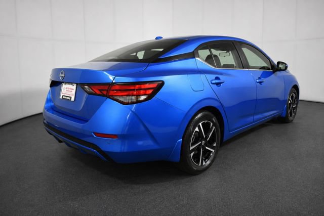 Used 2025 Nissan Sentra SV FWD image 4
