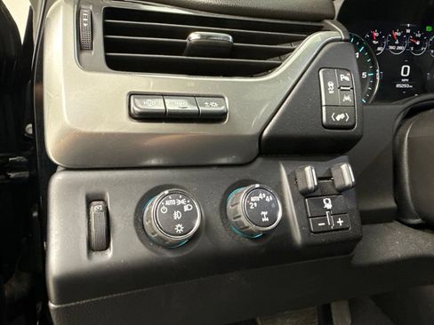 Used 2019 Chevrolet Tahoe Premier AWD/4WD image 15