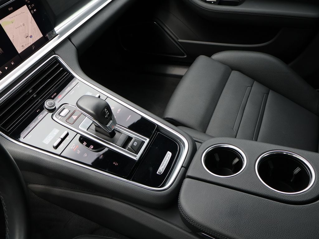 Certified 2023 Porsche Panamera 4 Platinum Edition AWD/4WD image 24