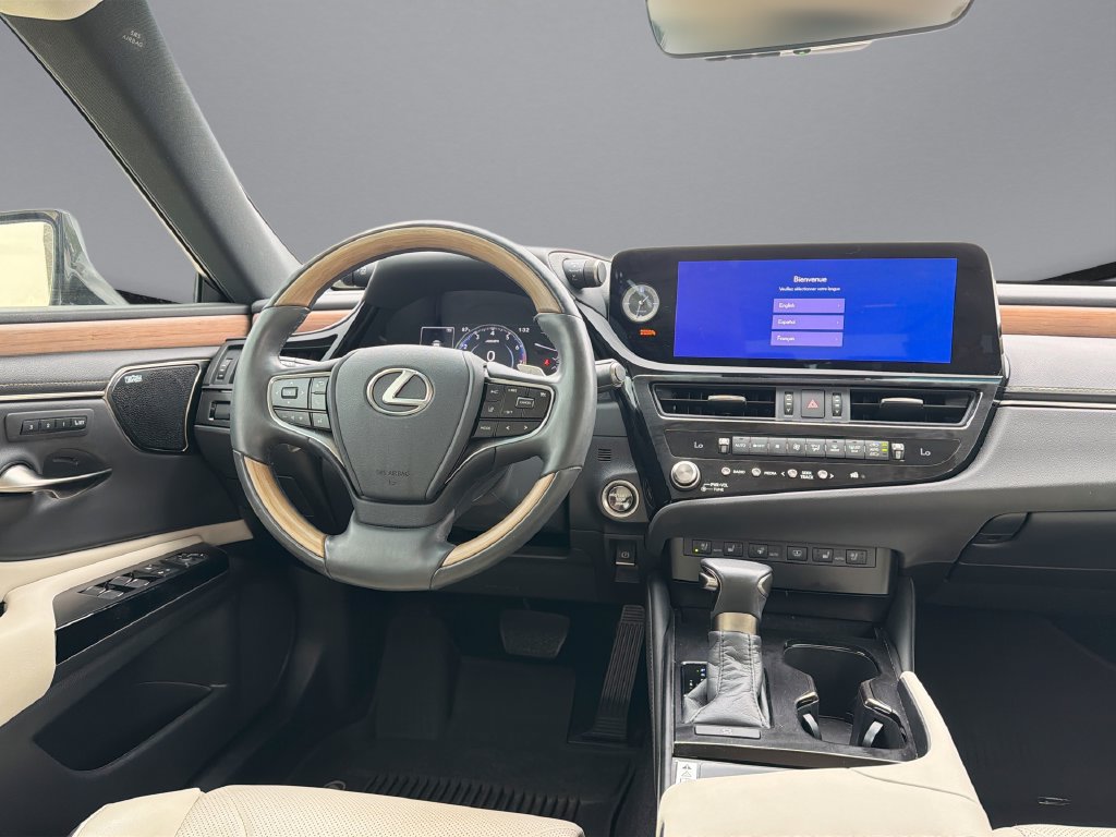 Used 2024 Lexus ES 350 Ultra Luxury w/ Accessory Package (Z2) FWD image 19