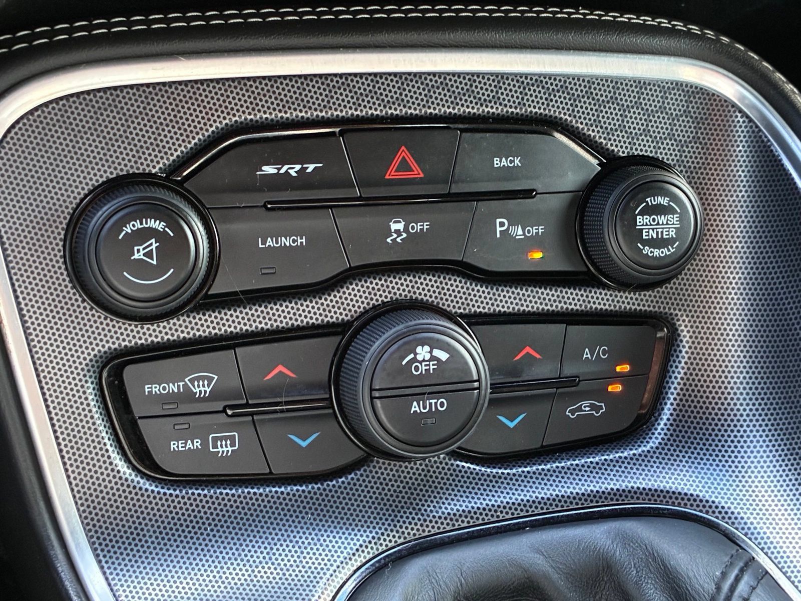 Used 2016 Dodge Challenger SRT RWD image 25