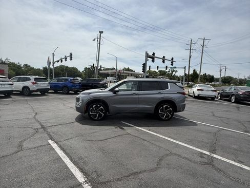 Used 2022 Mitsubishi Outlander SEL AWD/4WD image 8