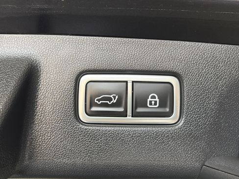 Used 2023 Kia Sorento EX AWD/4WD image 16