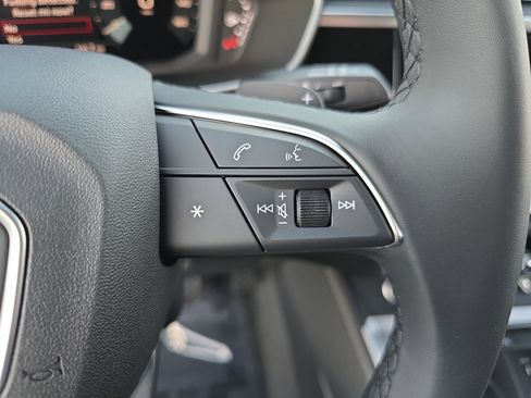 New 2025 Audi Q3 2.0T Premium image 18