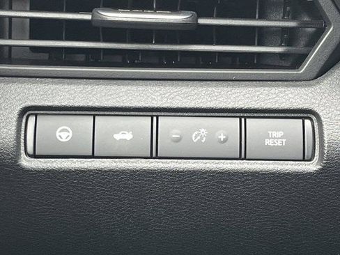 Certified 2024 Nissan Altima 2.0 SR image 12