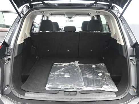 Used 2023 Nissan Rogue SV image 18