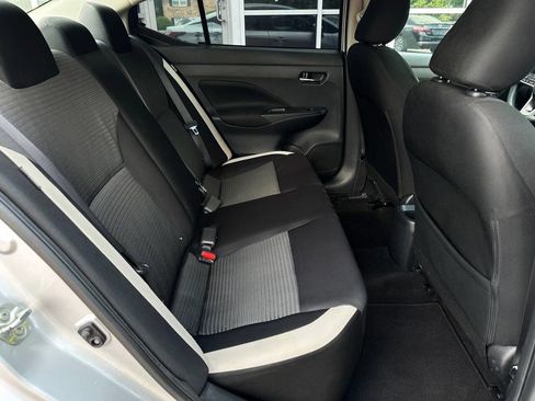 Used 2021 Nissan Versa SV image 19