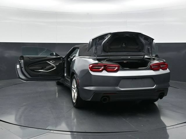 Used 2020 Chevrolet Camaro LT RWD image 44