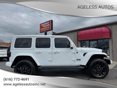 Used 2023 Jeep Wrangler Unlimited Sahara image 1