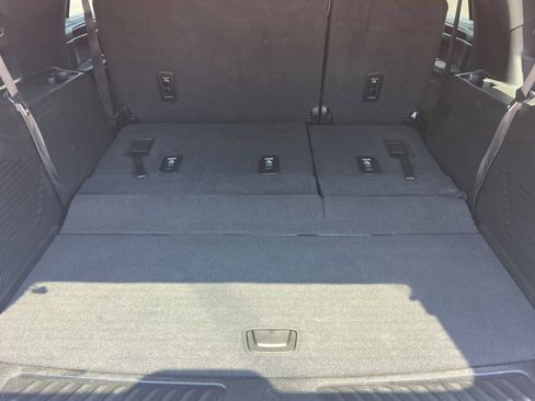 Used 2024 Chevrolet Tahoe LT RWD image 21