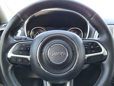 Used 2019 Jeep Compass High Altitude AWD/4WD image 11