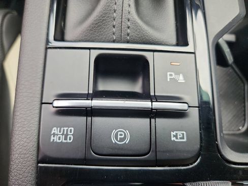 Used 2025 Kia K5 GT-Line w/ GT-Line Premium Package FWD image 24