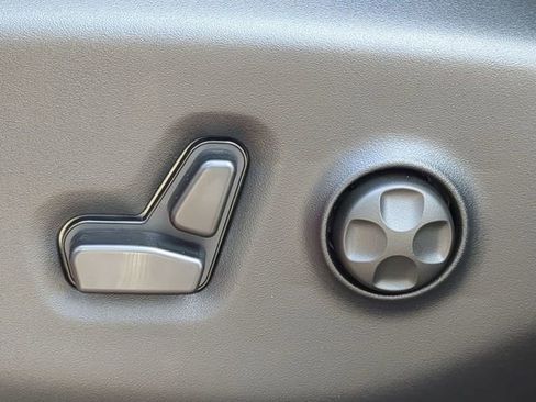 New 2026 Chrysler Pacifica Limited w/ S Appearance Package image 24