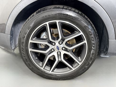 Used 2017 Ford Explorer Sport AWD/4WD image 38