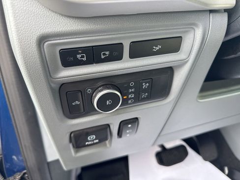 Used 2022 Ford F150 XLT w/ Equipment Group 302A High AWD/4WD image 20