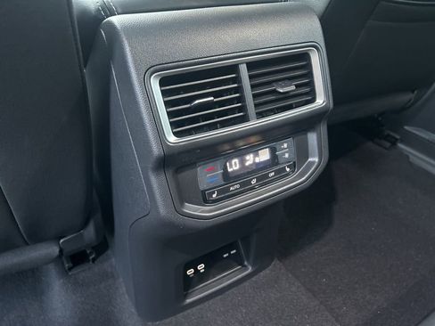 New 2026 Volkswagen Atlas SEL Premium R-Line AWD/4WD image 29