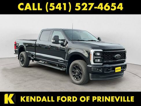 Used 2025 Ford F350 Lariat w/ Black Appearance Package AWD/4WD image 7