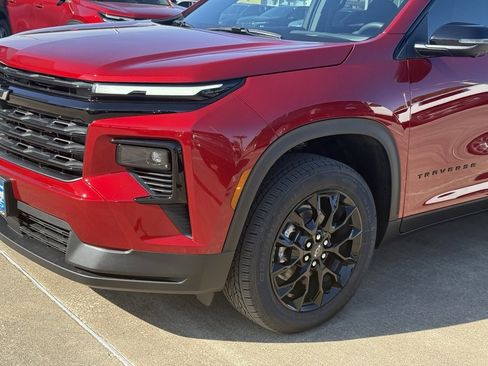 New 2026 Chevrolet Traverse LT w/ Midnight/Sport Edition image 2