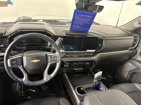 Used 2024 Chevrolet Silverado 2500 LTZ w/ LTZ Premium Package image 27