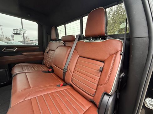 Used 2025 GMC Sierra 2500 Denali Ultimate image 26