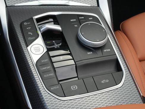 Certified 2025 BMW M440i Convertible RWD image 28