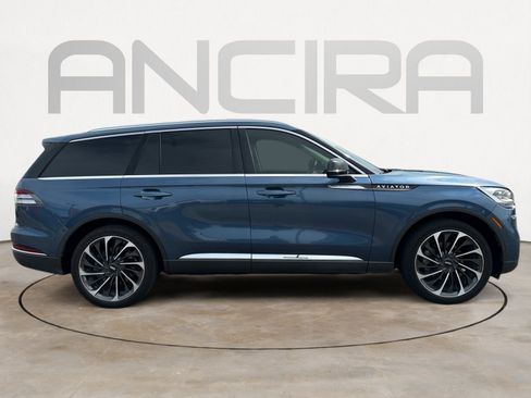 Used 2020 Lincoln Aviator Reserve w/ Equipment Group 201A AWD/4WD image 11