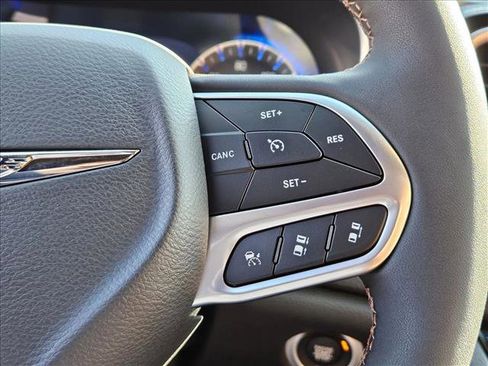 New 2026 Chrysler Pacifica Pinnacle FWD image 13