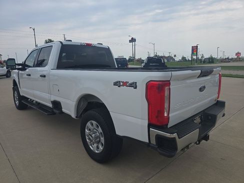 Used 2024 Ford F250 XLT w/ Snow Plow/Camper Package AWD/4WD image 3