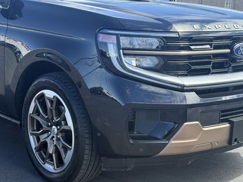 Used 2025 Ford Expedition King Ranch image 2