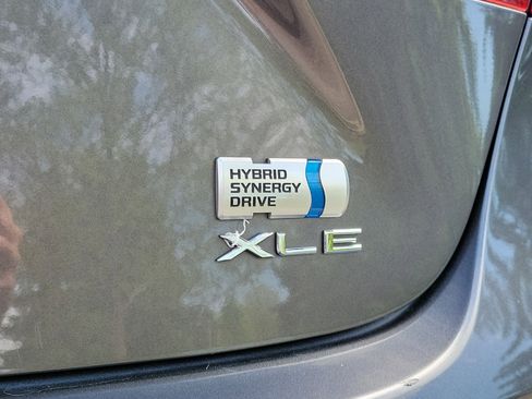 Used 2015 Toyota Avalon XLE Touring FWD image 7