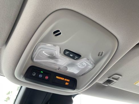 Used 2024 Chevrolet TrailBlazer LT w/ Driver Confidence Package image 24