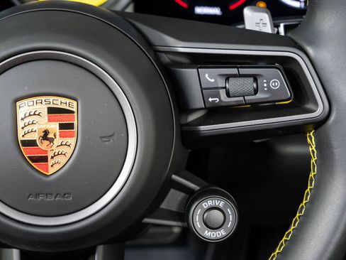Certified 2023 Porsche 911 Carrera 4S AWD/4WD image 11