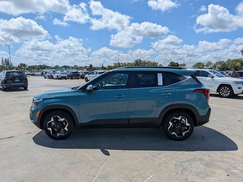 Certified 2026 Kia Seltos EX FWD image 5