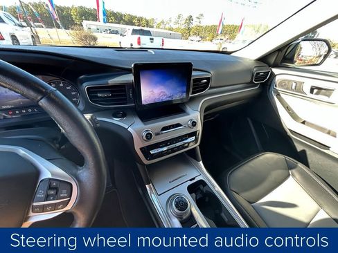 Used 2022 Ford Explorer XLT w/ Equipment Group 202A image 32